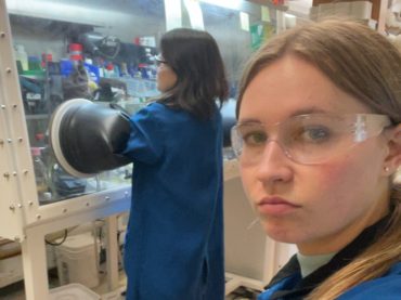 CjUKMVNuYXBjaGF0LzEzLjcwLjEuMCAoaVBob25lMTMsMzsgaU9TIDE4LjcuMjsgZ3ppcCkgAQ==